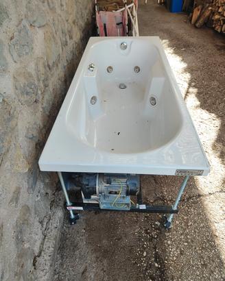 vasca idromassaggio Jacuzzi projecta 