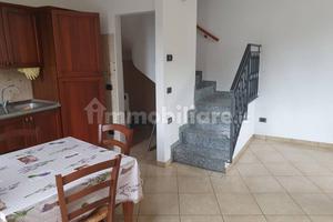 Bilocale arredato su due livelli