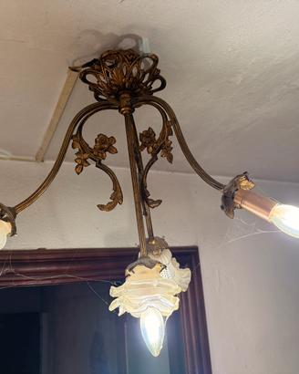 Due lampadari vintage ottone 3 luci vetro decorato