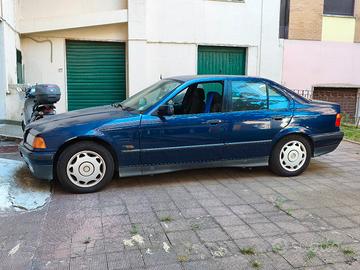 BMW 318 i serie 3