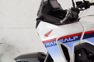 Cupolino Trasparente (62x40) GIVI D1201ST