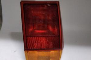 FARO FANALE POSTERIORE DX ARIC 44.631.635 FORD FIE