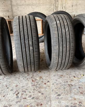 4 Pneumatici Bridgestone (estive)  225/45/18