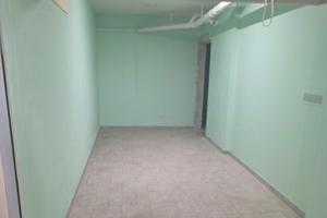 Box auto con deposito in zona centrale– 80 mq.
