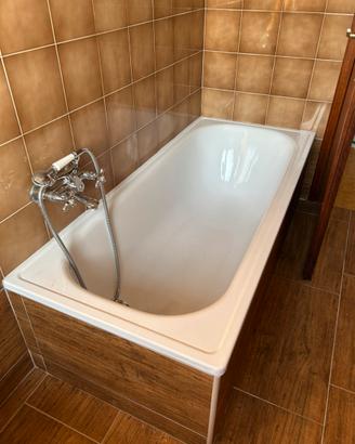 Vasca da bagno, bidet, vaso, lavabo,box doccia