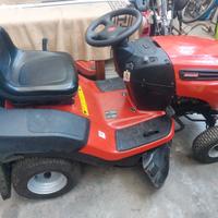 trattorino tagliaerba 