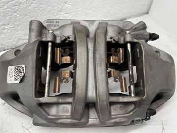 2 Pinze del freno anteriore 80A615105CF 80A615106C