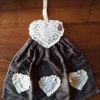 Asciugamano bagno-cucina con decorazioni applicat