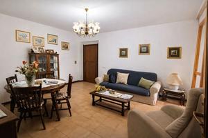 Ampio trilocale con giardino Pssi Via S.Benedetto