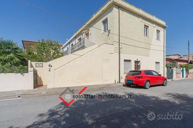 Quadrilocale Via Asti