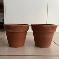 Due vasi in terracotta diametro 14cm