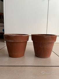 Due vasi in terracotta diametro 14cm