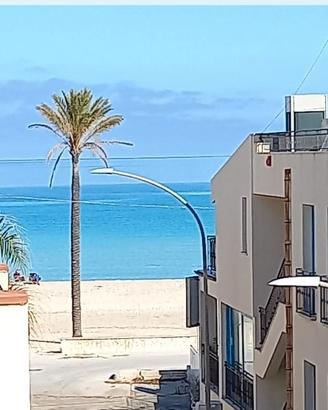 Bilocale fronte mare 
