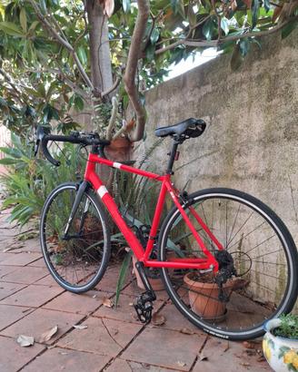 Bici da corsa B'TWIN Triban 100
