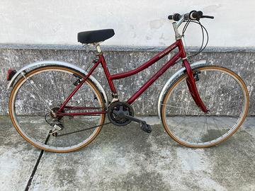 Bicicletta donna Coppa Europa Sport con cambio
