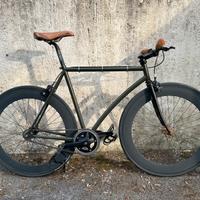 Bici scatto fisso