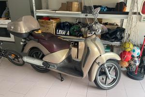 Scooter Scarabeo Rotax 125