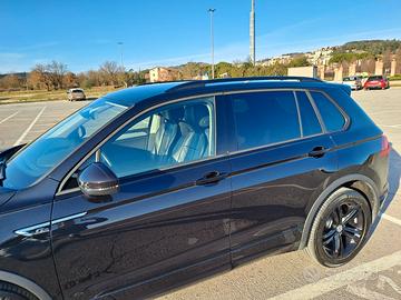 Volkswagen Tiguan 2.0 tdi R-Line BM 4motion dsg