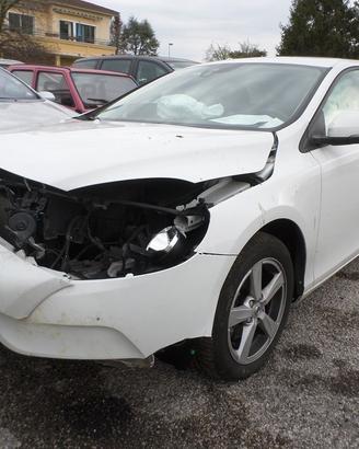 RICAMBI VOLVO V40 D2 (88 KW) ANNO 2018