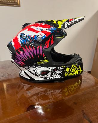 Casco moto Airoh