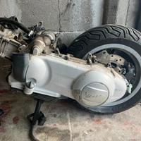 VESPA - RUNNER - z750