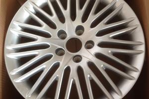 Cerchi in lega 17 pollici Alfa Romeo GIULIETTA
