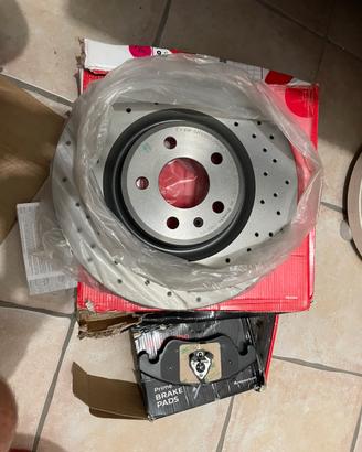 Dischi e pastiglie brembo anteriori