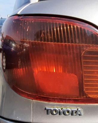 TOYOTA YARIS 2004 - STOP POSTERIORE SINISTRO