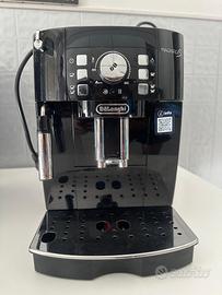 Macchina da caffè De Longhi Magnifica S