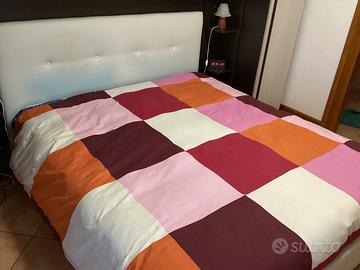 Letto matrimoniale con contenitore