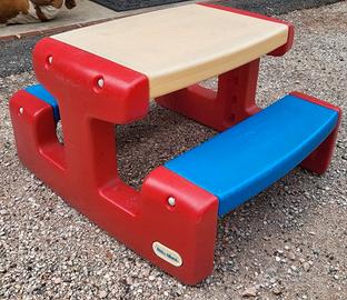 Tavolino con sedute Little Tikes