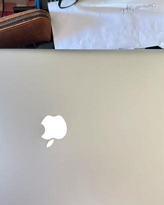 Macbook pro 17” late 2011