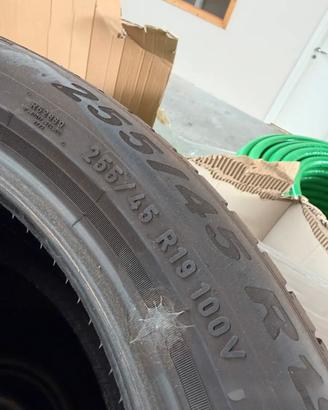 Gomme estive 255/45 r19