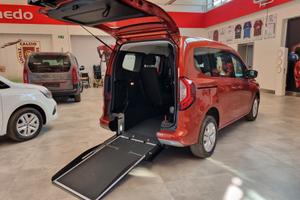 Renault Kangoo trasporto disabili carrozzina