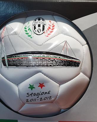Pallone celebrativo Juventus Stadium