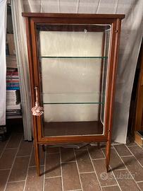 Vetrina inizi ‘900