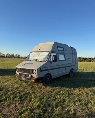 Furgone camper puro Iveco daili 35-08