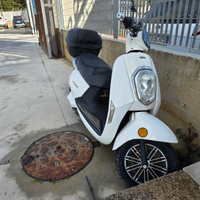 Scooter elettrico Sunra Grace