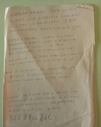 Armadi, scrivanie e letti