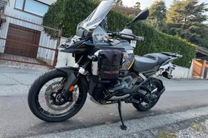 Bmw r 1300 gs adventure tri.blac k- 2025