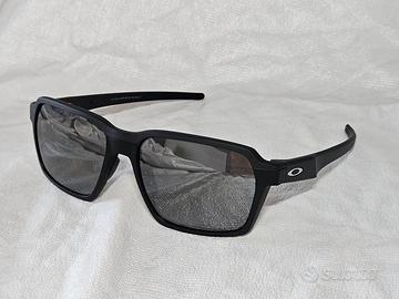 Oakley Parlay