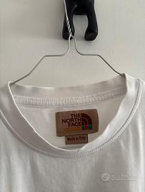 T-shirt The North Face Gucci