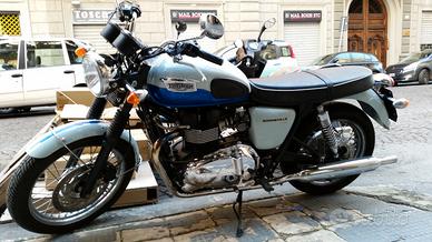 Triumph Bonneville - 2010