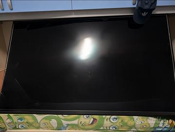 TV Akai 58"