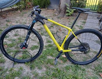 Mtb cannondale carbonio