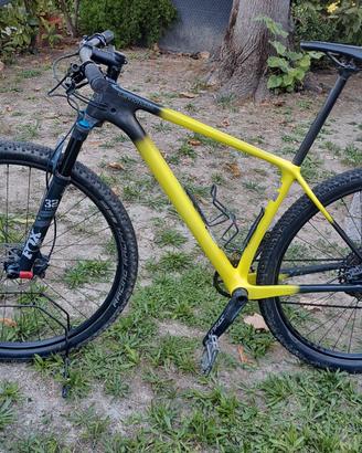 Mtb cannondale carbonio
