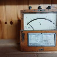 VOLTMETRO ANALOGICO D'EPOCA marca CGS