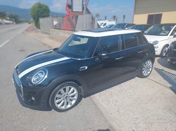 Mini 1.5 Cooper D 5 porte