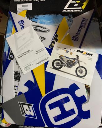 Husqvarna/Yamaha Akrapovic yzf 2014/18 kit adesiv