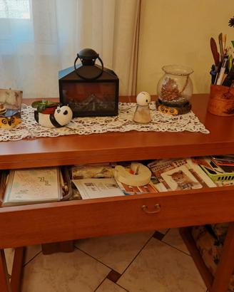 Tavolo in legno di ciliegio